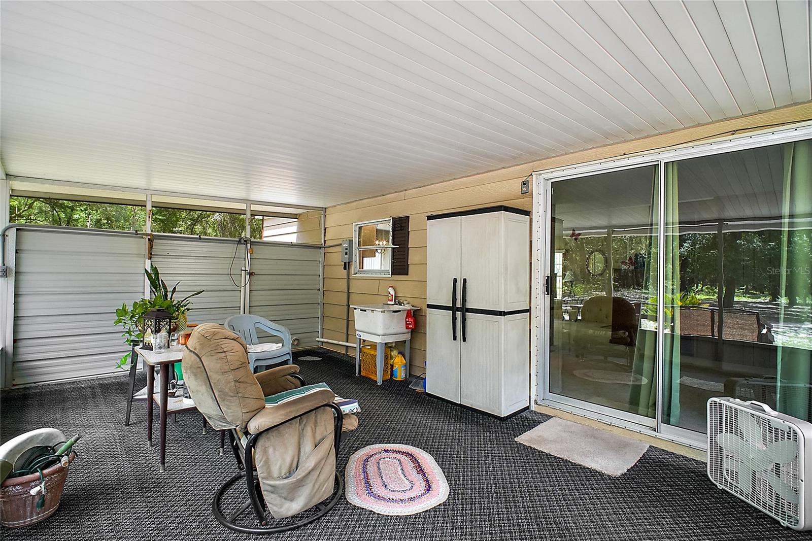 Image 4 of 34 For 951 145th Avenue Road