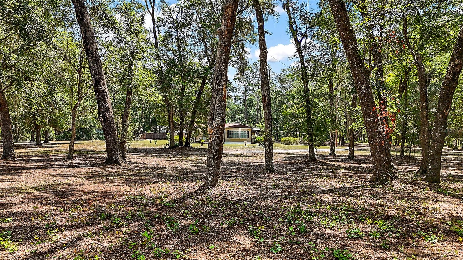 Image 7 of 34 For 951 145th Avenue Road