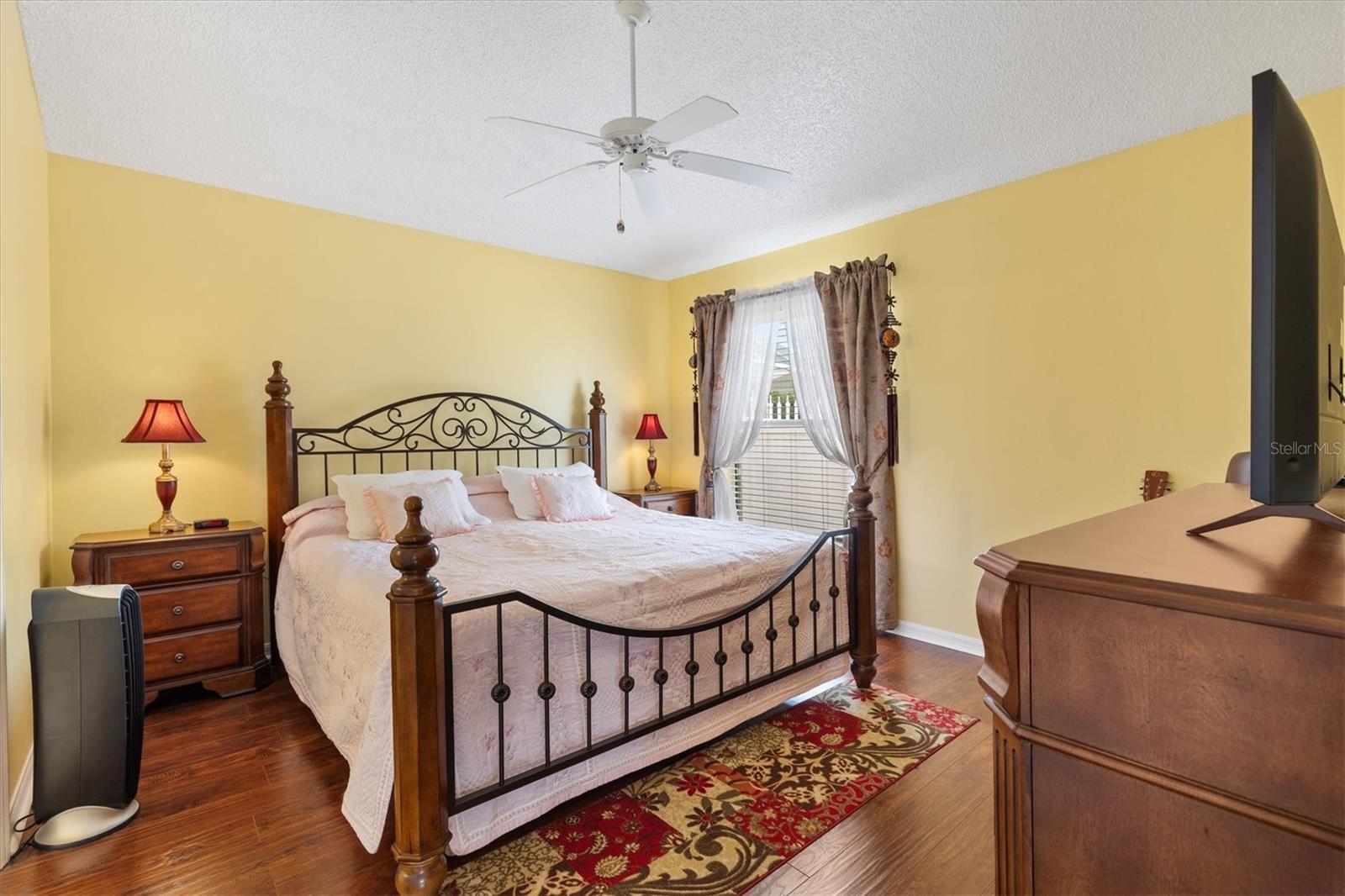 Listing photo id 17 for 3105 Carrollton Court
