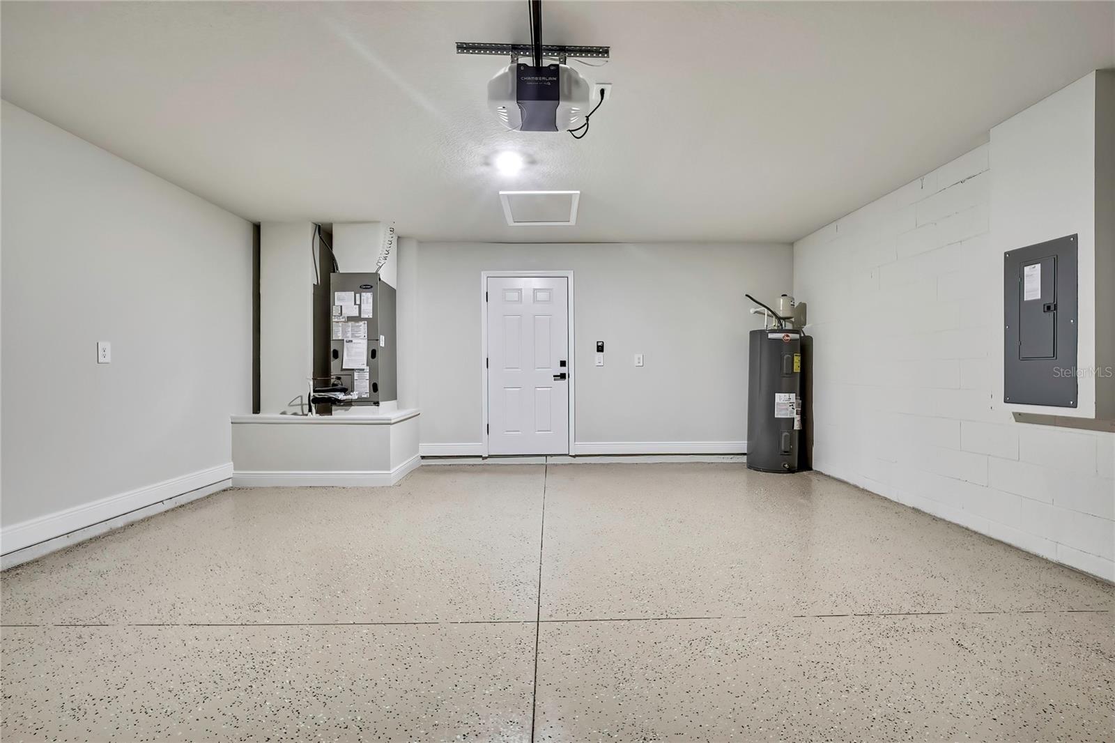 Image 18 of 20 For 11001 Harriet Way