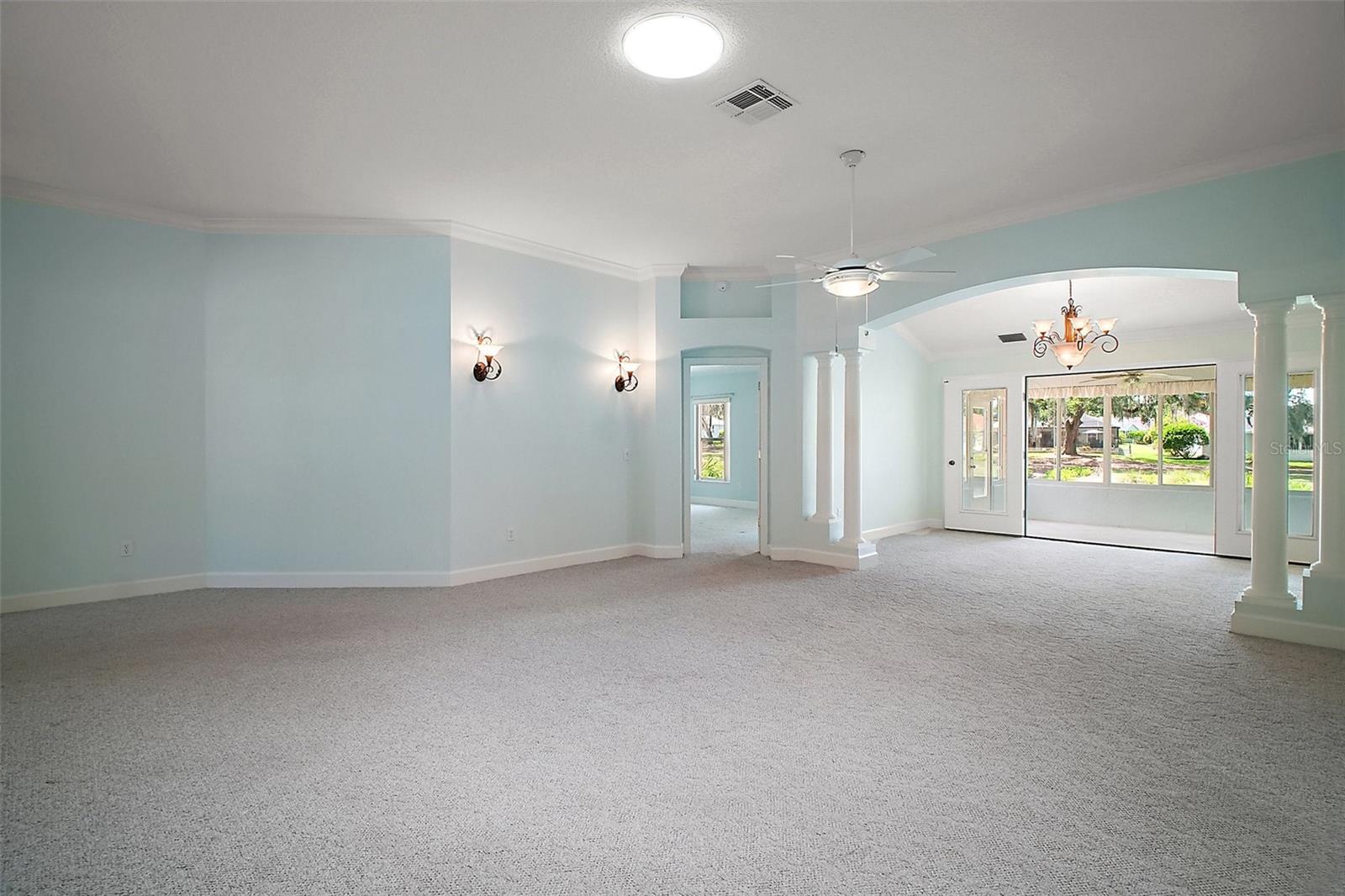 Image 4 of 24 For 1512 Cervantes Place