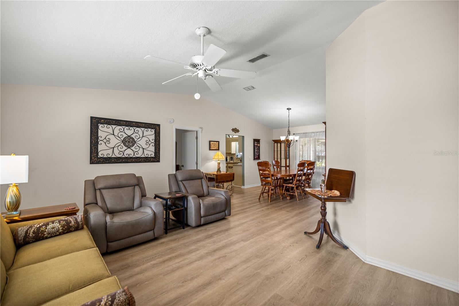 Image 4 of 42 For 17970 102nd Court