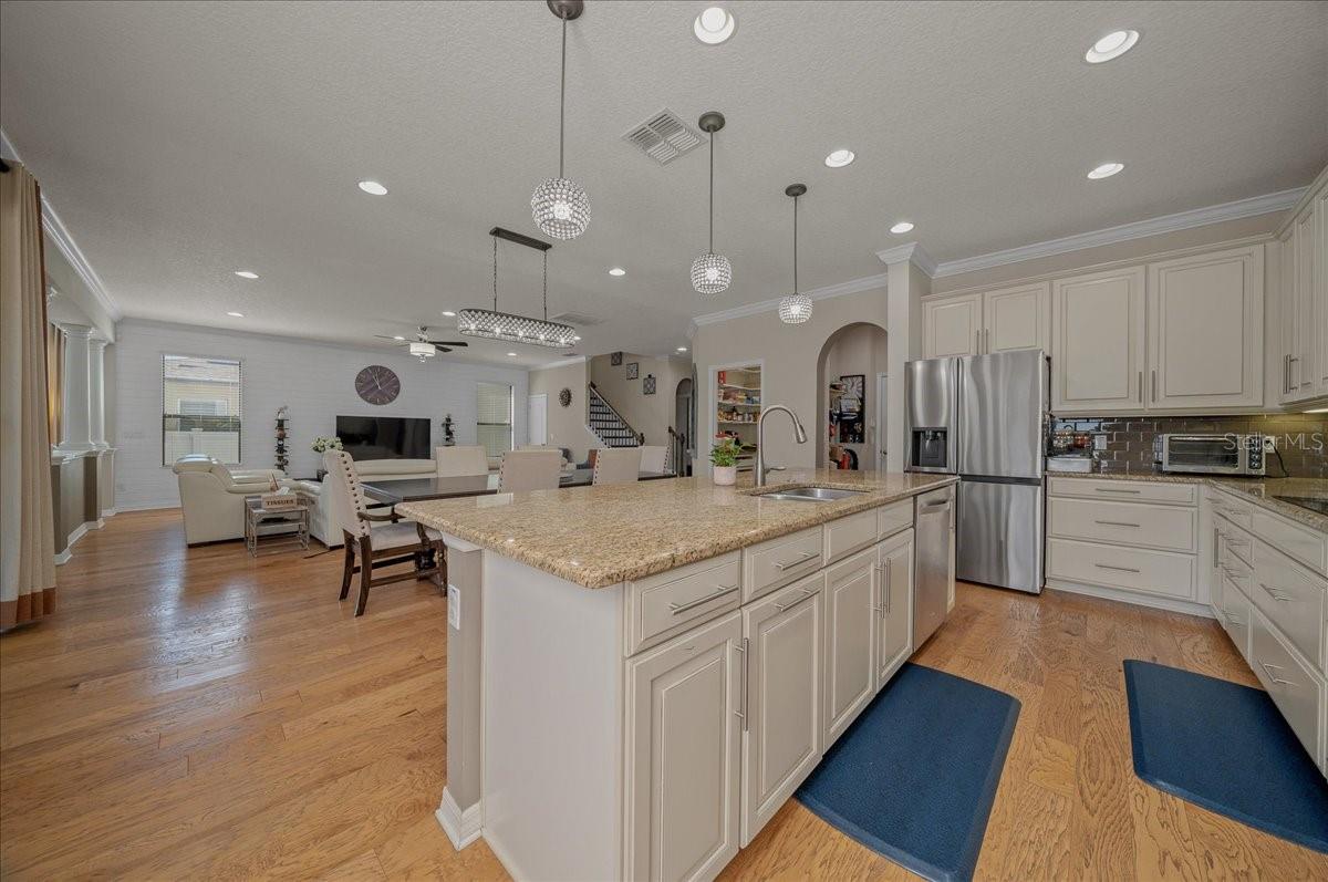 Image 15 of 74 For 834 Oxbow Road
