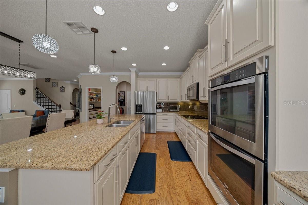 Image 16 of 74 For 834 Oxbow Road