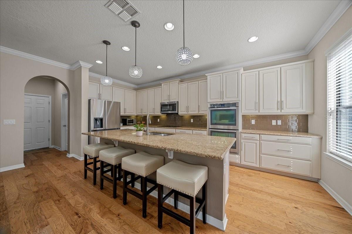 Image 17 of 74 For 834 Oxbow Road