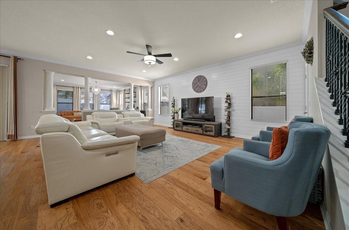 Image 23 of 74 For 834 Oxbow Road