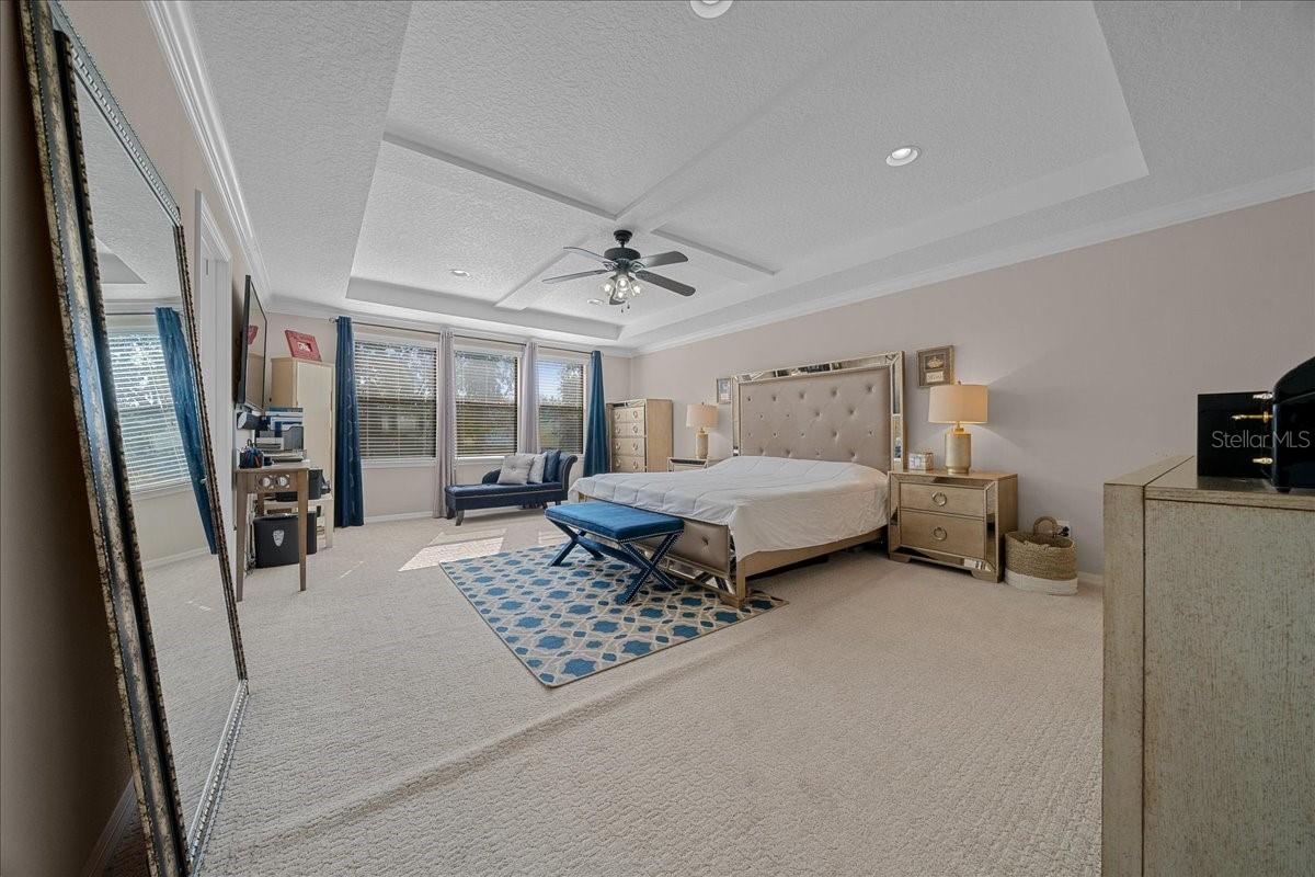 Image 38 of 74 For 834 Oxbow Road