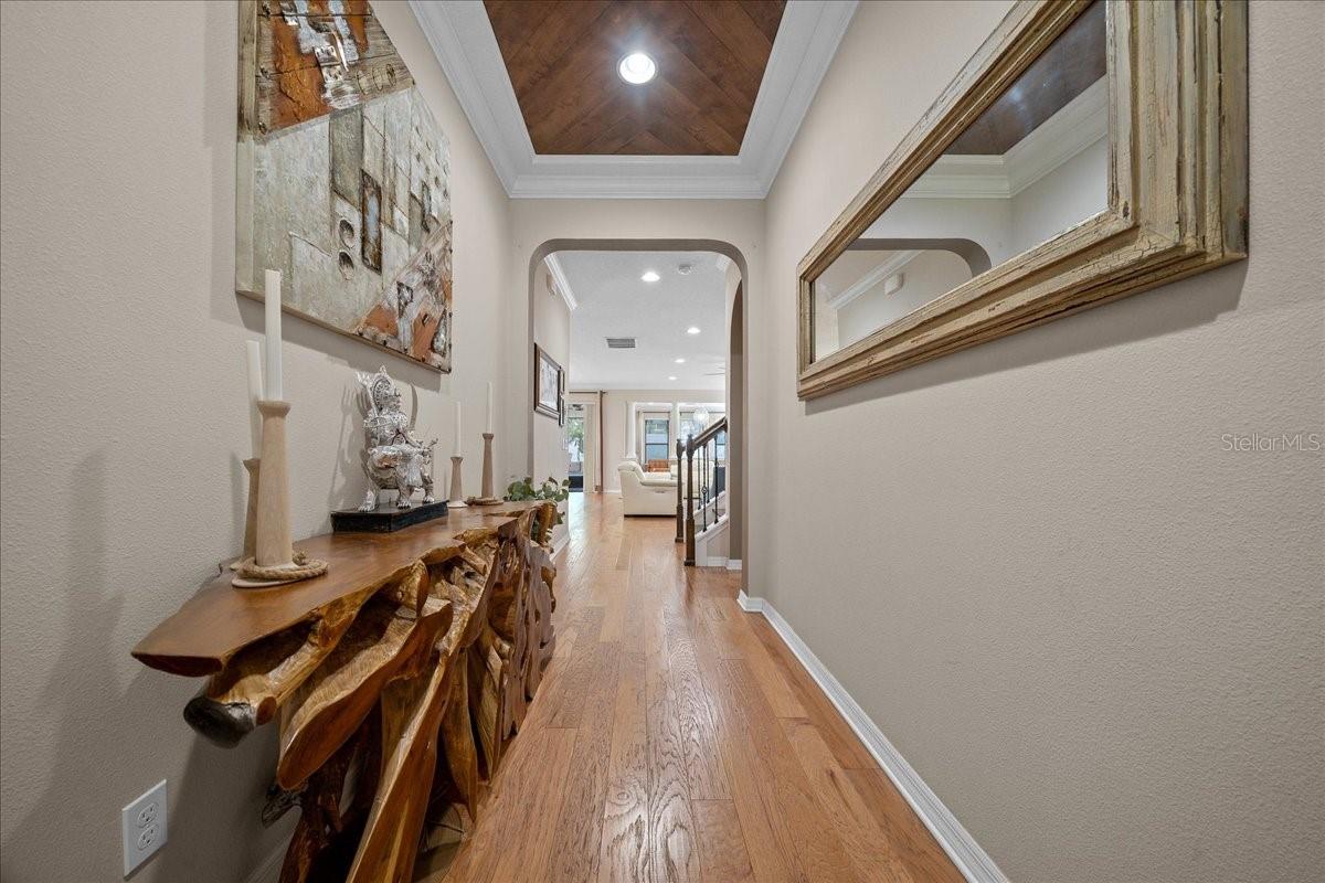 Image 5 of 74 For 834 Oxbow Road