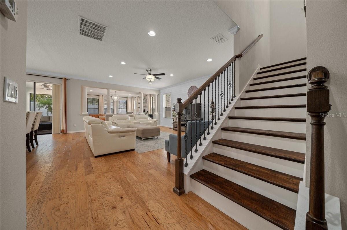 Image 6 of 74 For 834 Oxbow Road