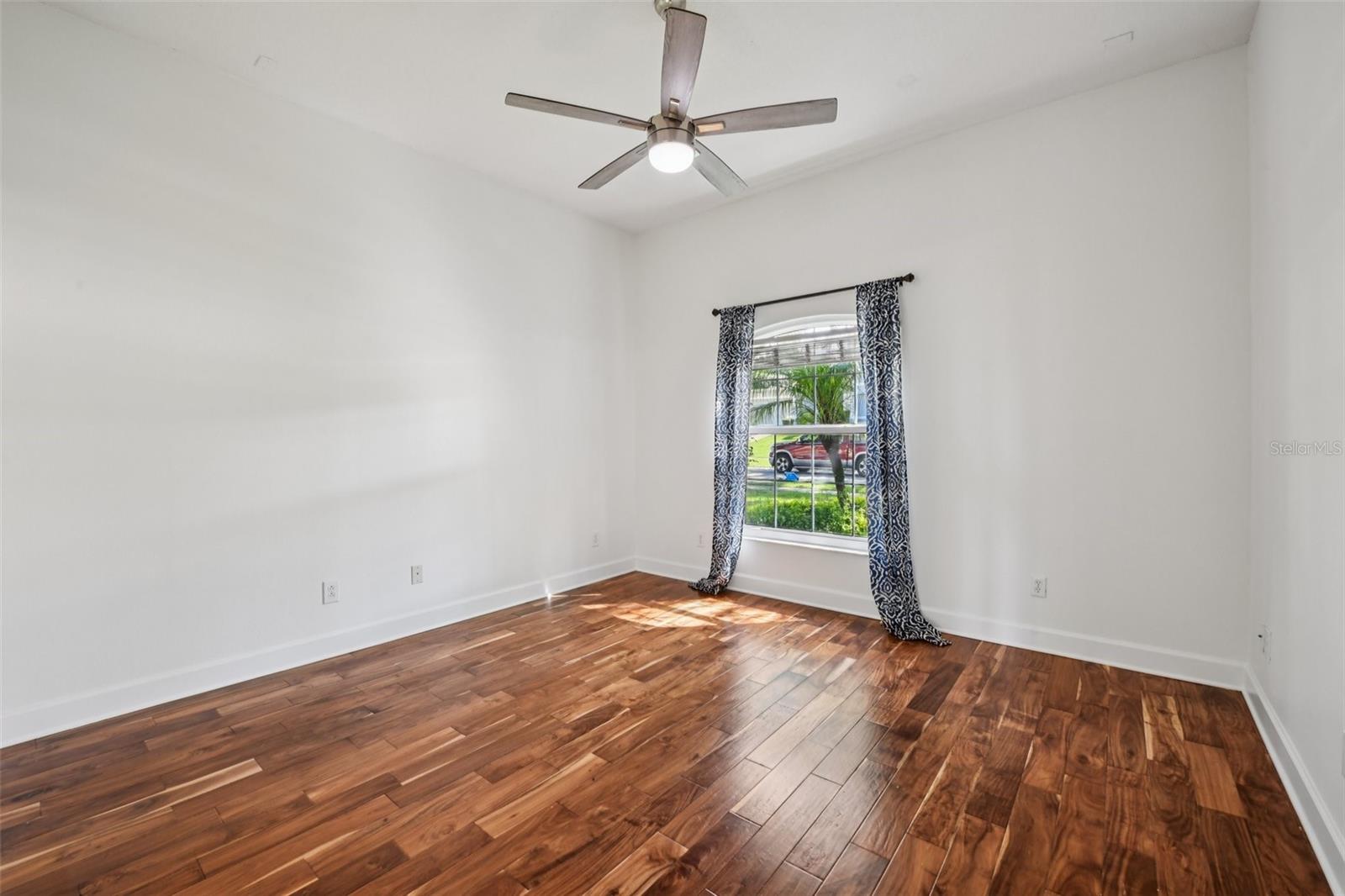 Image 33 of 85 For 6048 Tremayne Drive