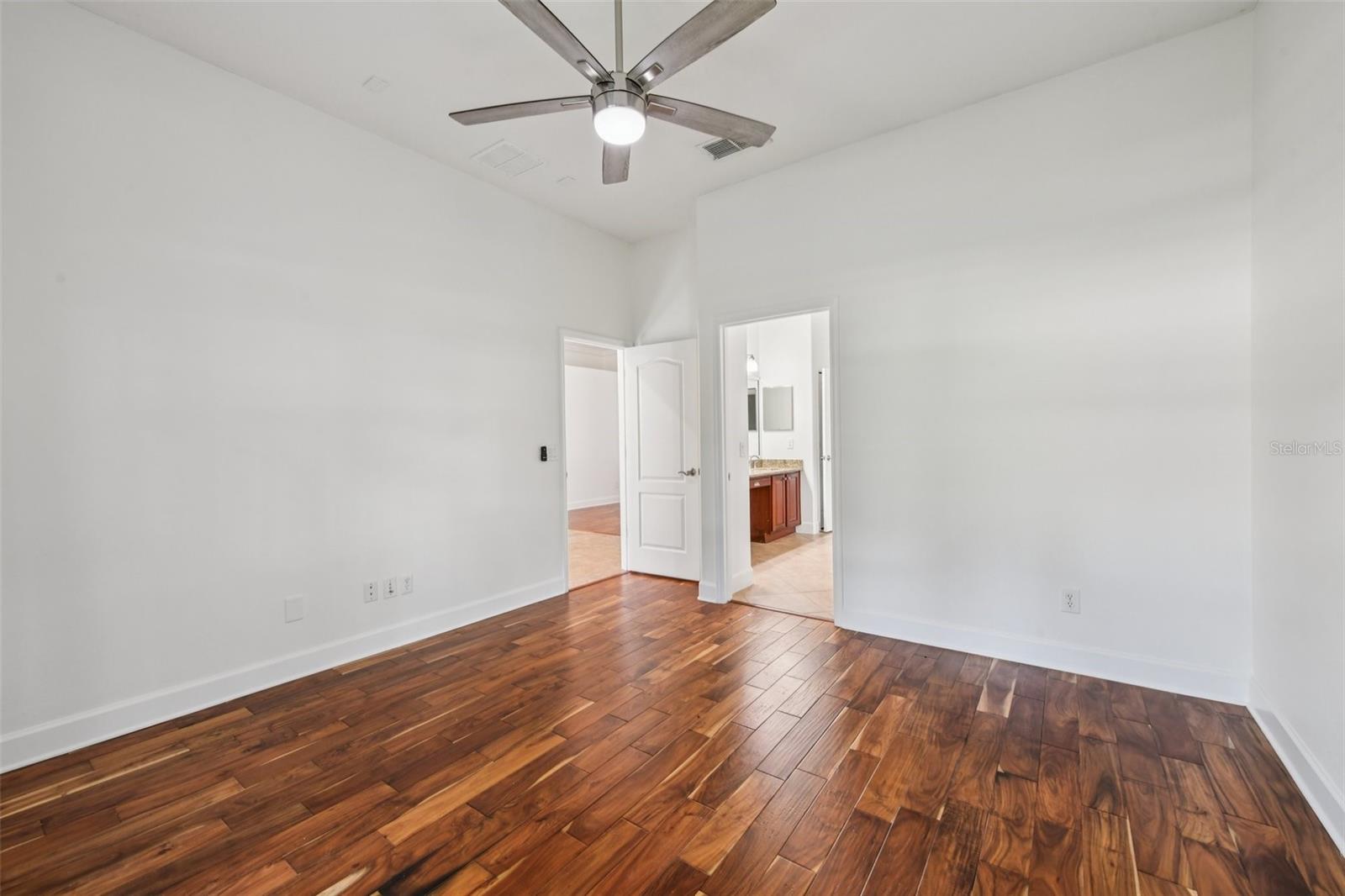 Image 34 of 85 For 6048 Tremayne Drive
