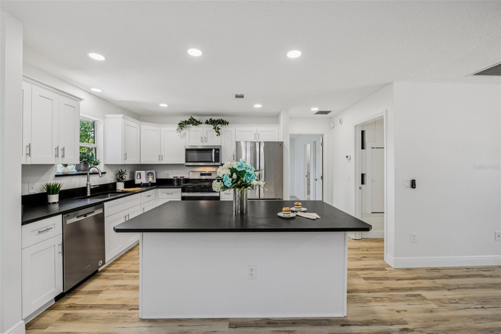 Image 11 of 53 For 2746 Edwards Lane