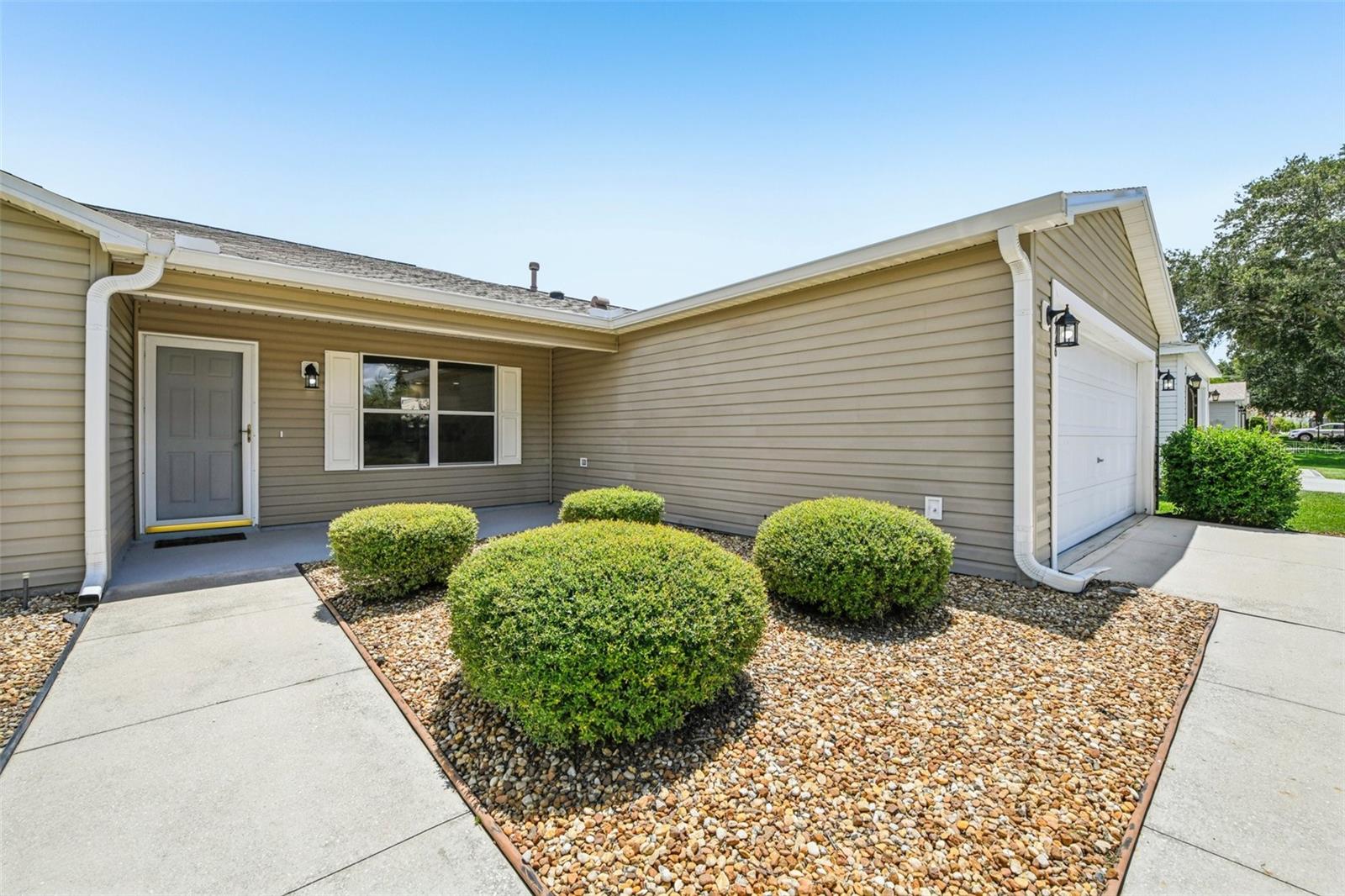 Image 3 of 53 For 2746 Edwards Lane