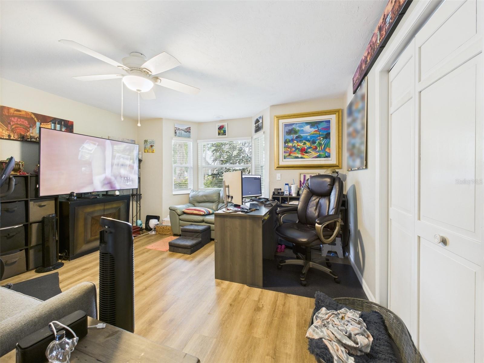 Image 21 of 54 For 4207 Bair Avenue