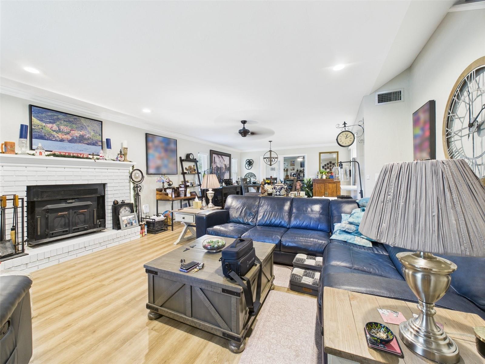 Image 3 of 54 For 4207 Bair Avenue