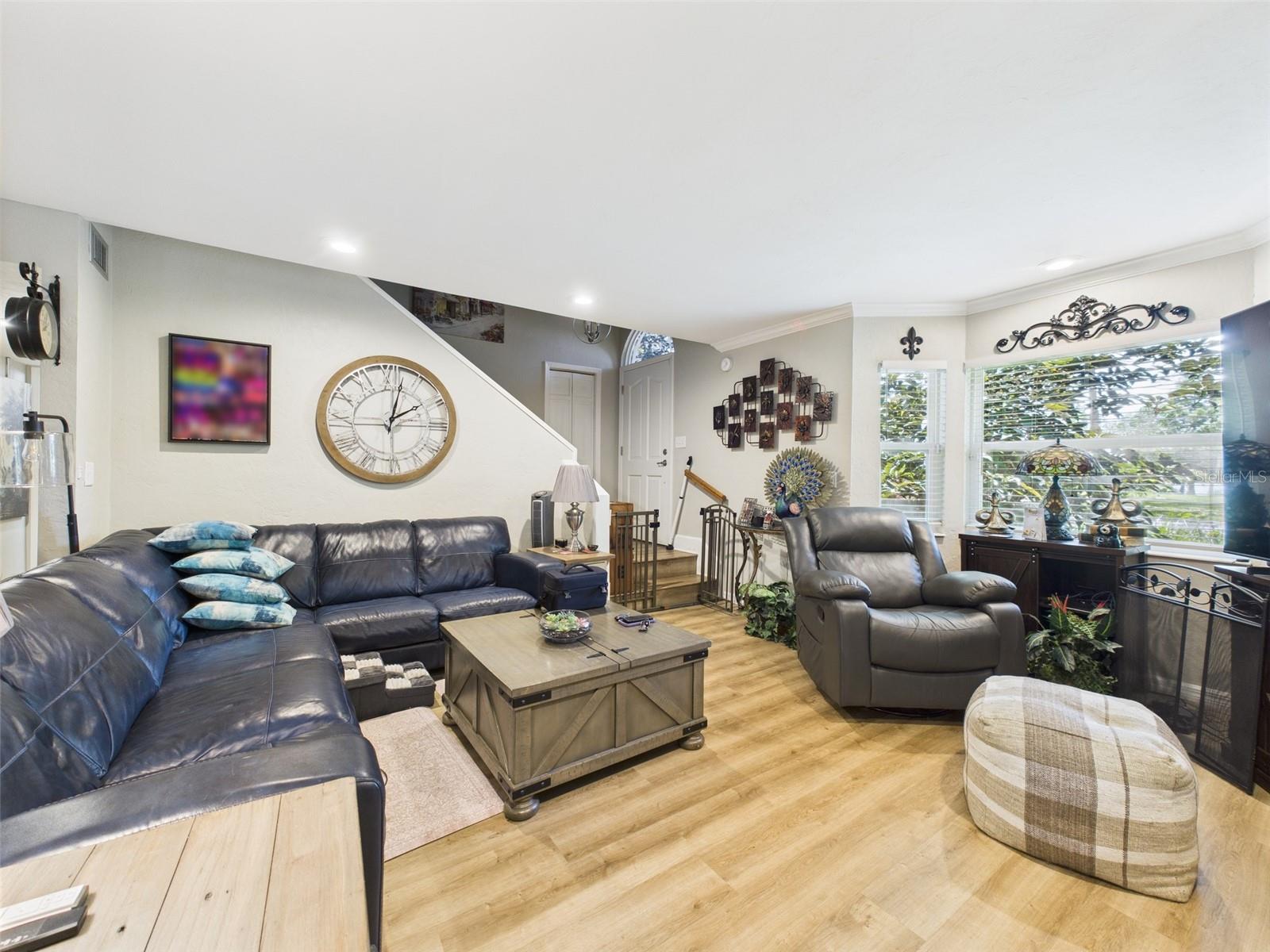 Image 4 of 54 For 4207 Bair Avenue