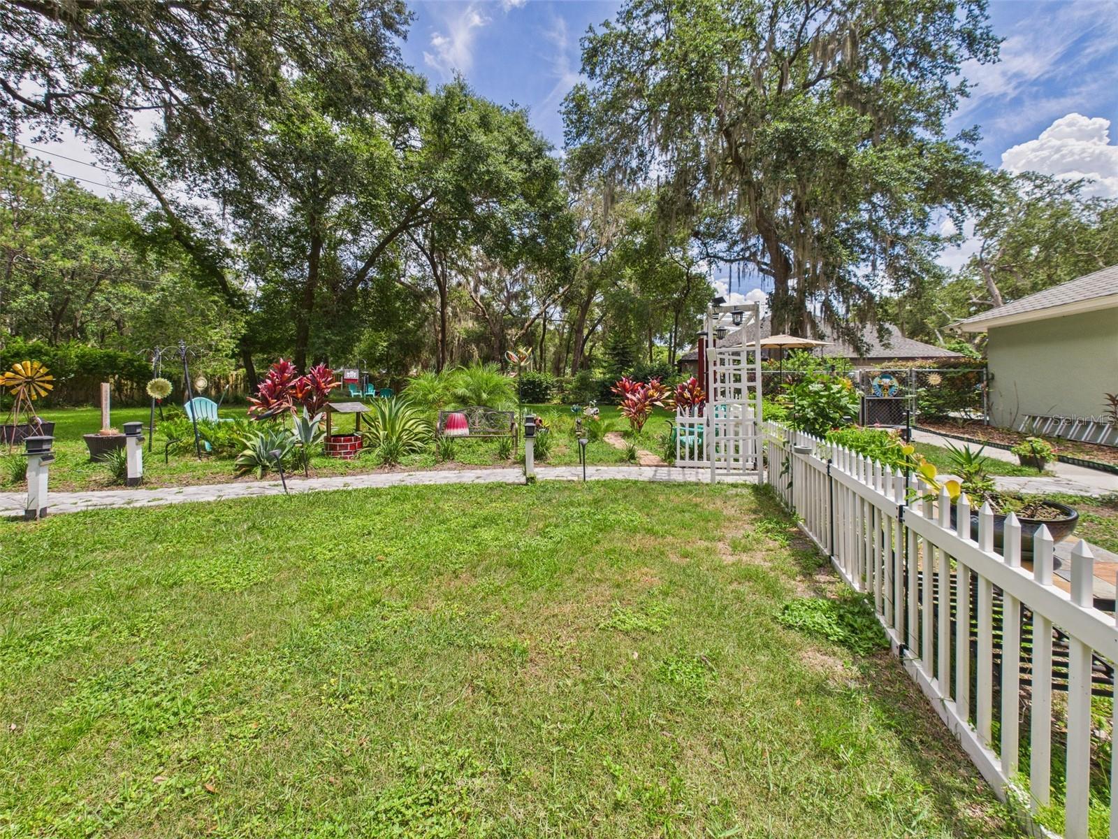 Image 47 of 54 For 4207 Bair Avenue