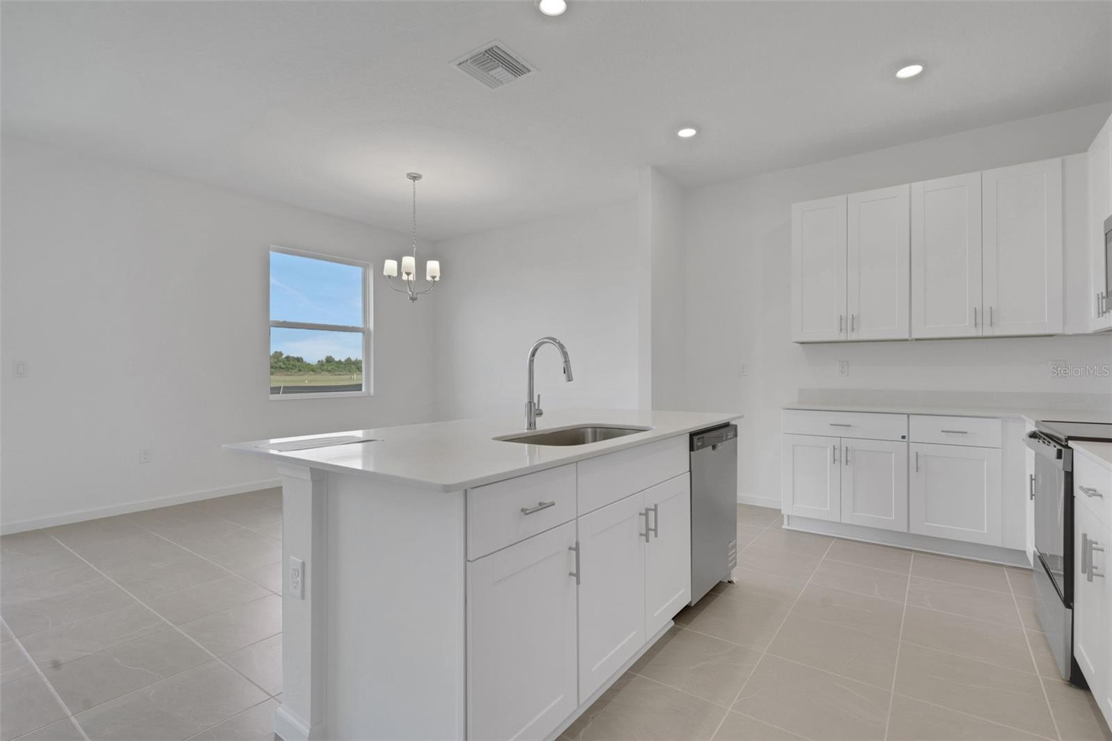 Image 14 of 36 For 4093 Penelope Avenue