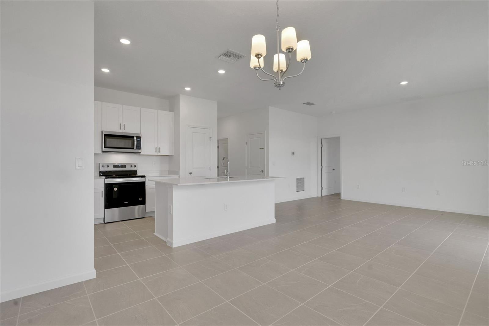 Image 16 of 36 For 4093 Penelope Avenue