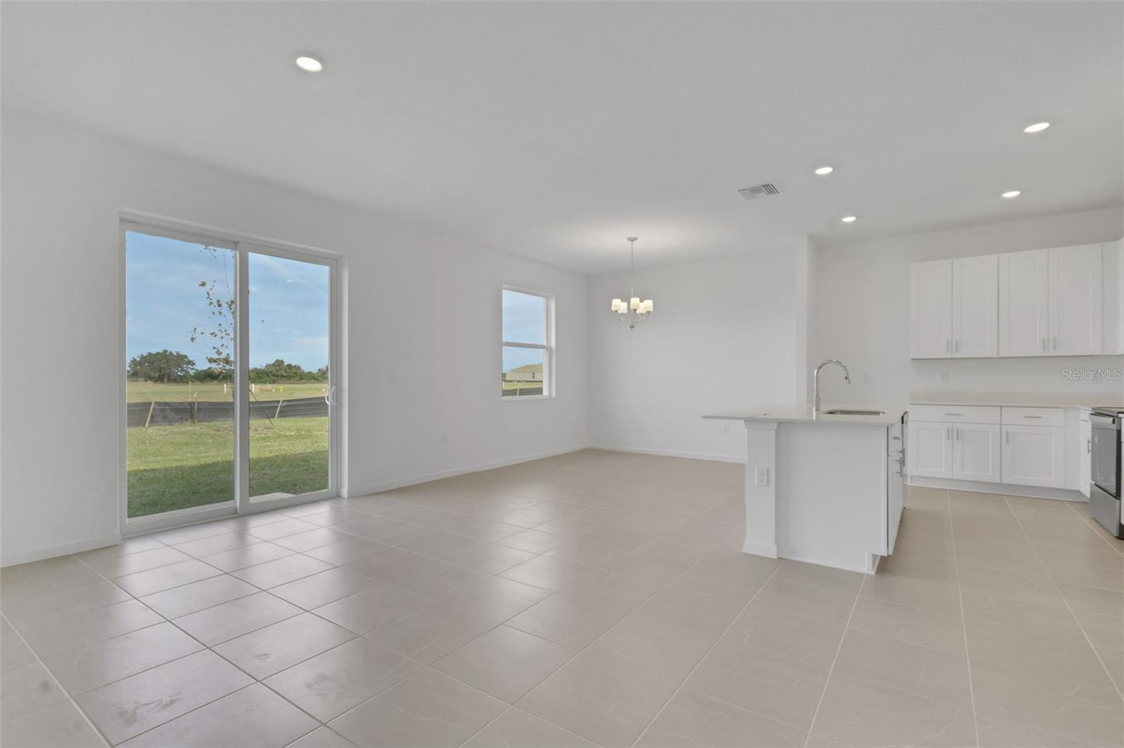 Image 19 of 36 For 4093 Penelope Avenue