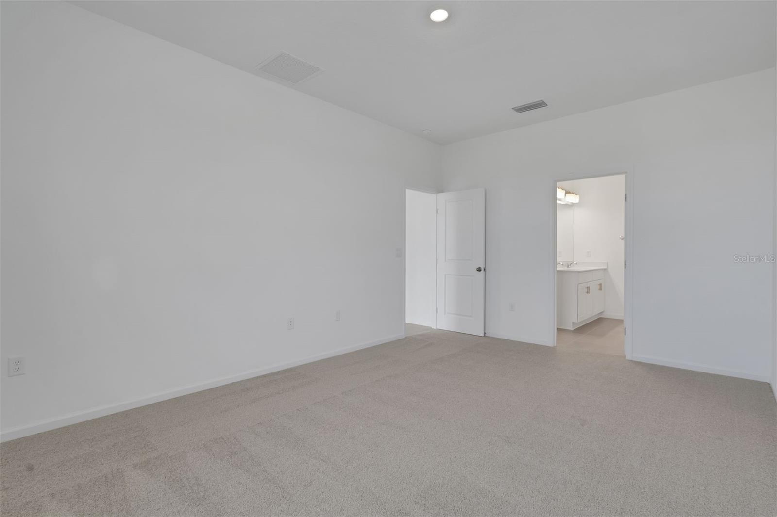 Image 22 of 36 For 4093 Penelope Avenue