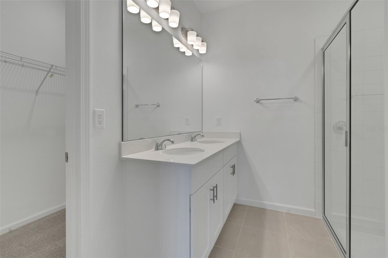 Image 23 of 36 For 4093 Penelope Avenue