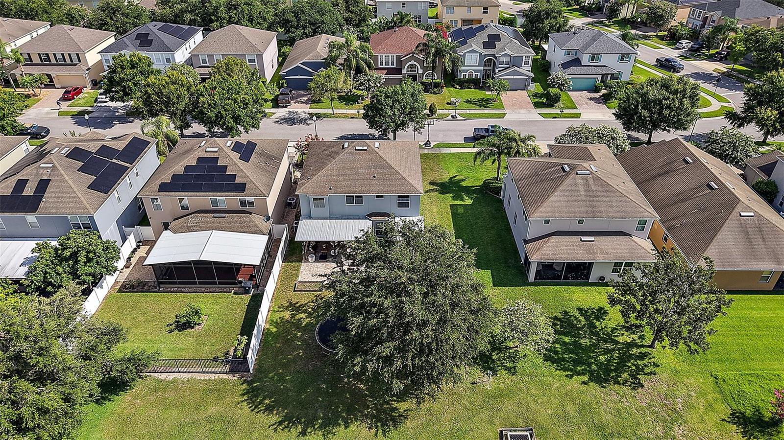Image 35 of 47 For 621 Lost Grove Circle