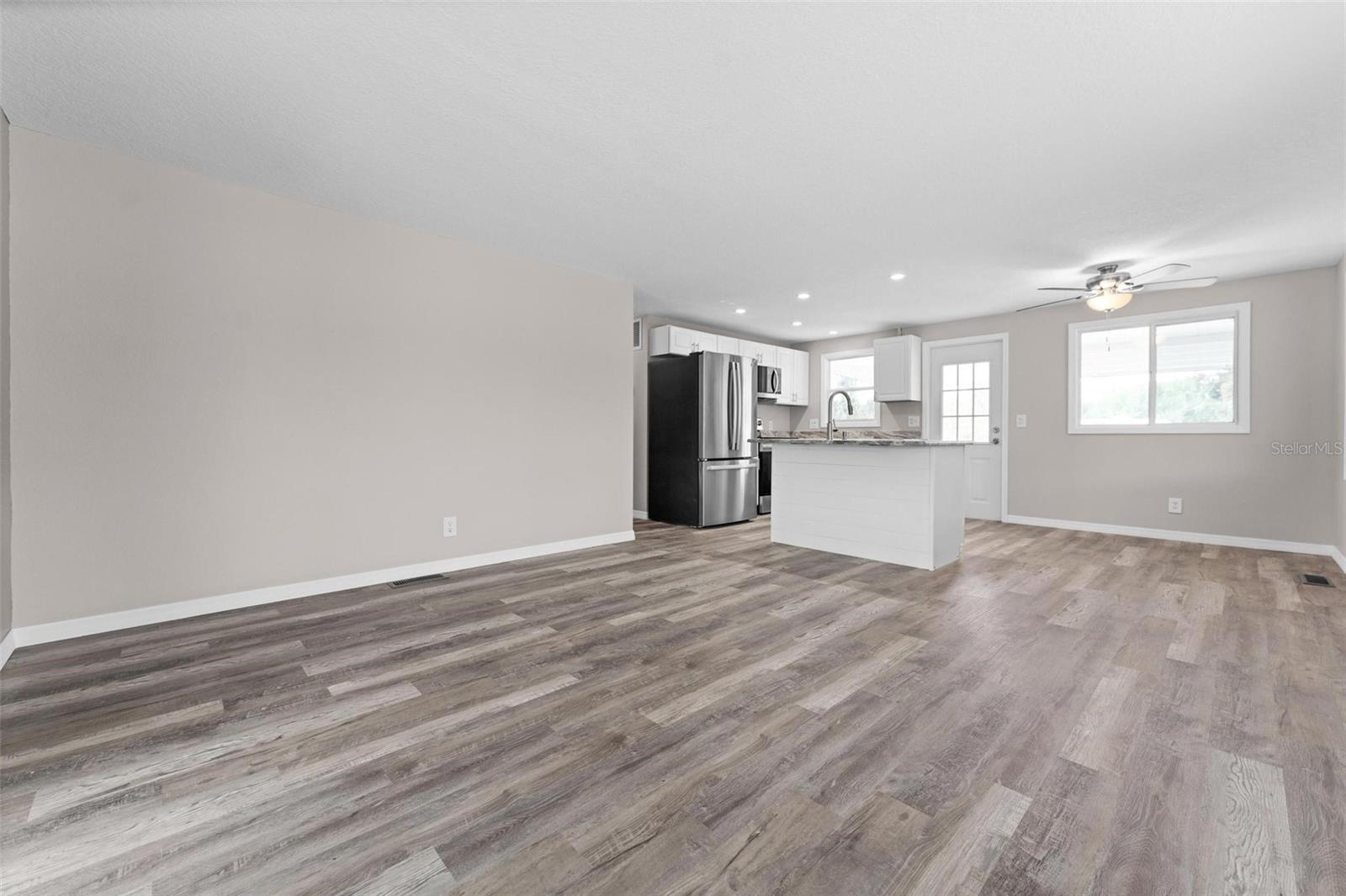 Image 2 of 48 For 2714 Vindale Road