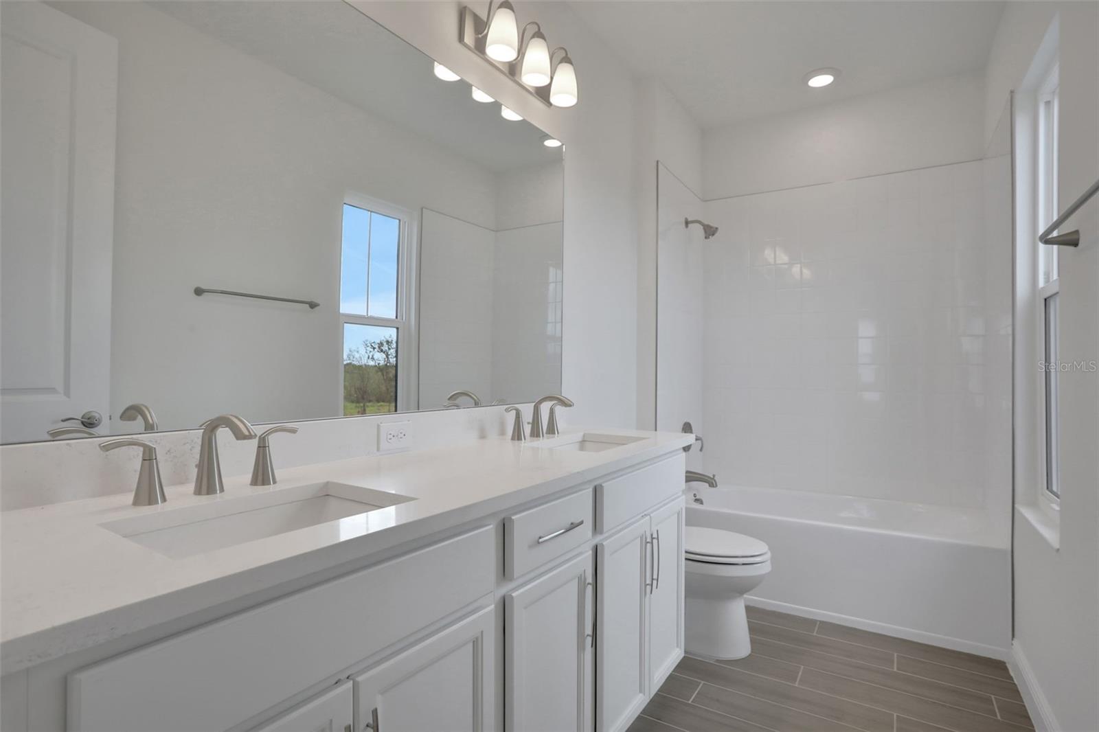 Image 19 of 31 For 9035 Duany Lane