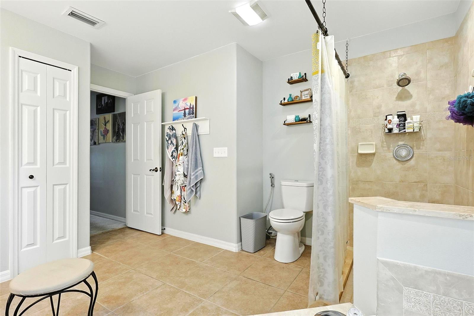 Image 21 of 44 For 4401 Abaco Drive