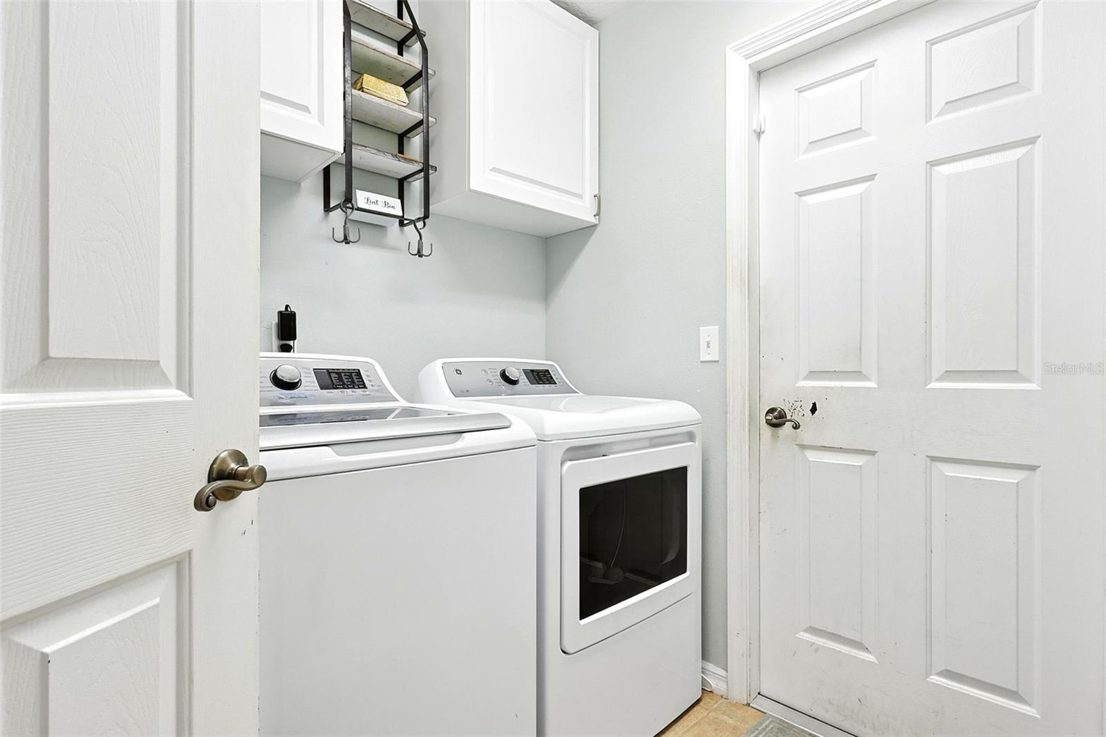 Image 34 of 44 For 4401 Abaco Drive