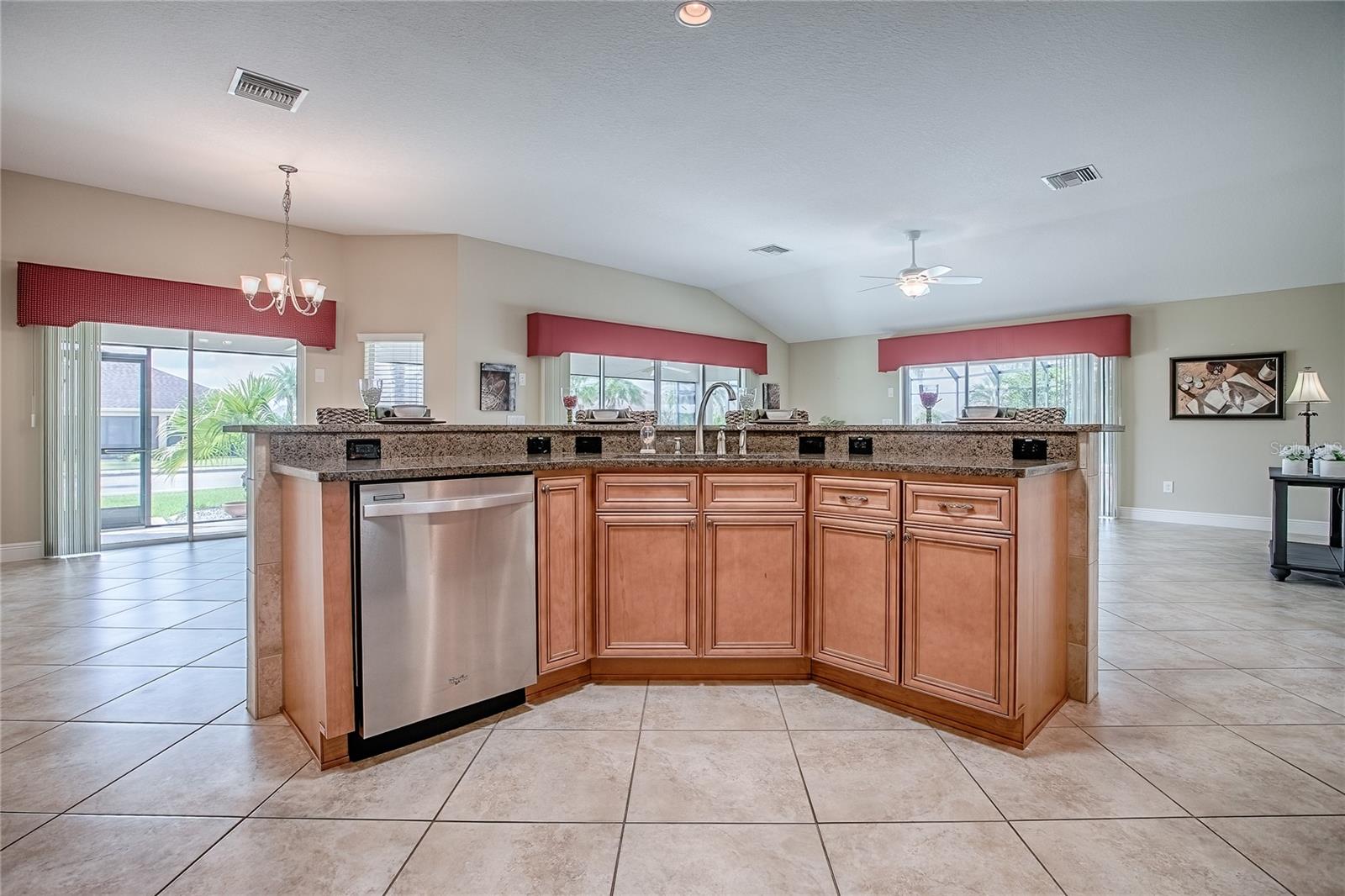 Image 17 of 65 For 1160 Mockingbird Lane