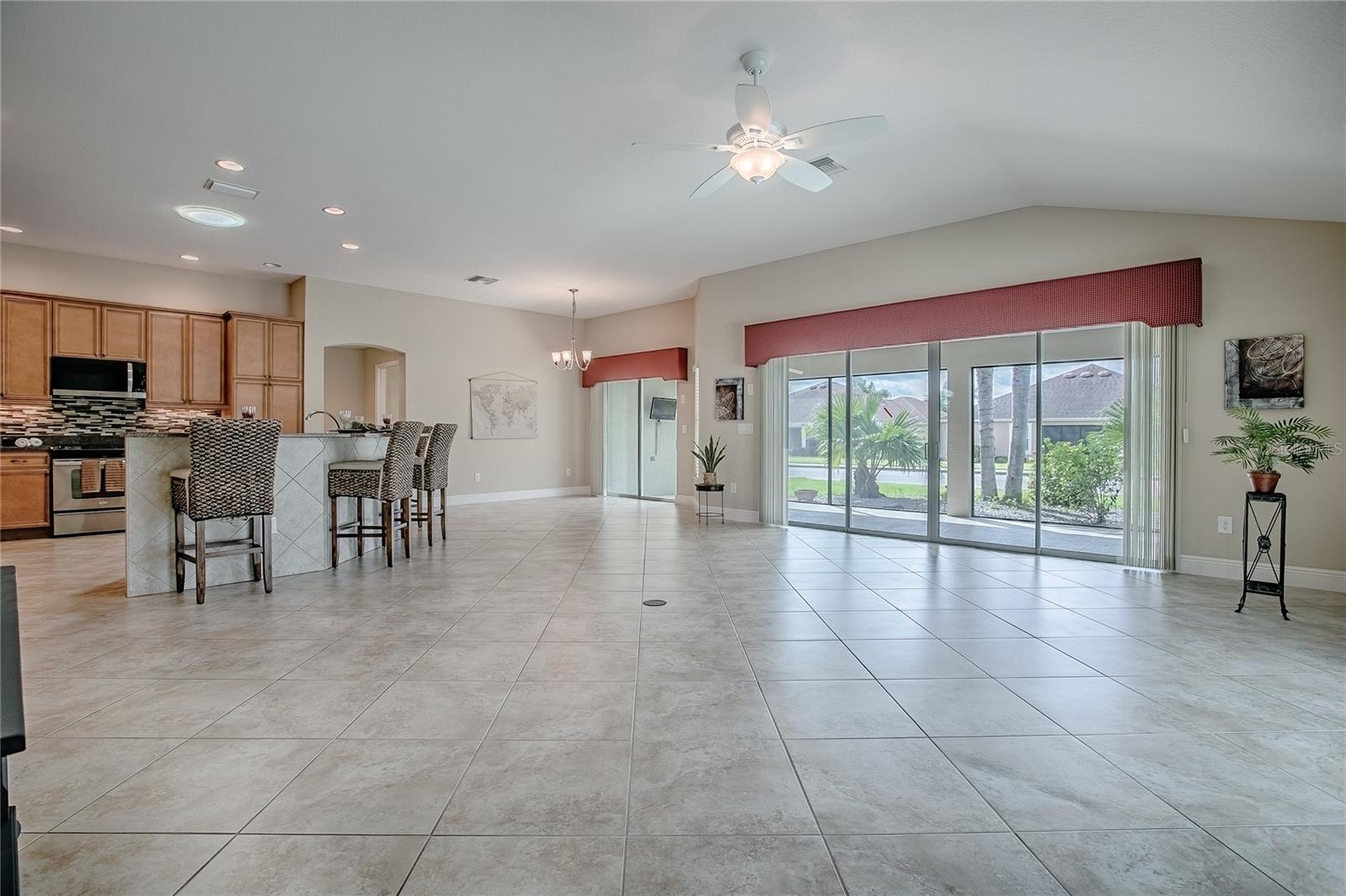 Image 7 of 65 For 1160 Mockingbird Lane