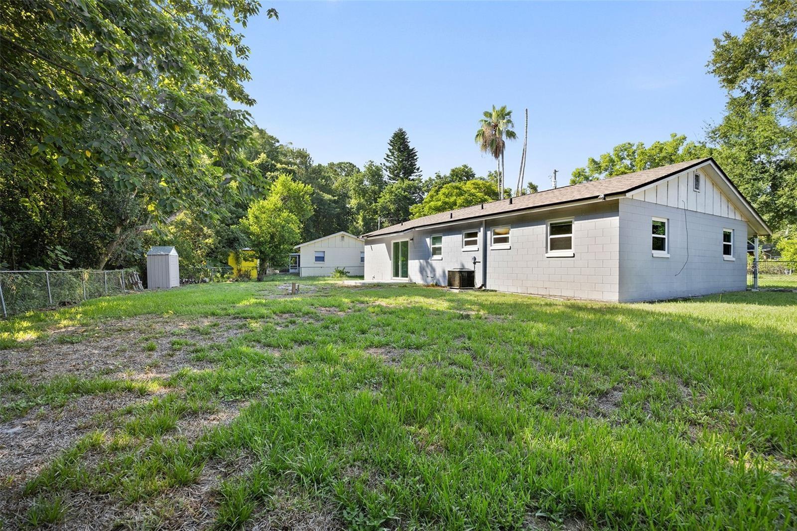 Image 18 of 27 For 950 Pearl Drive