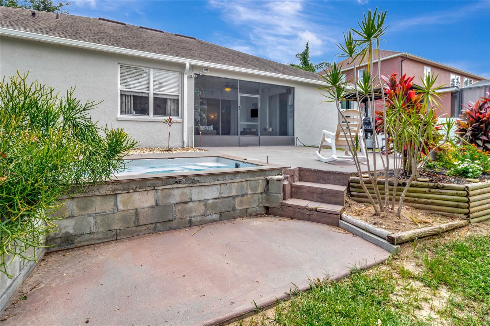 Image 39 of 45 For 233 Largovista Drive