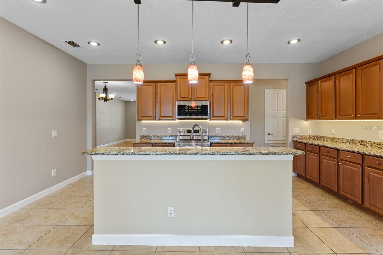 Image 11 of 59 For 1892 Sanderling Drive