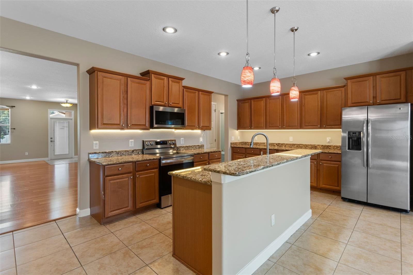 Image 12 of 59 For 1892 Sanderling Drive