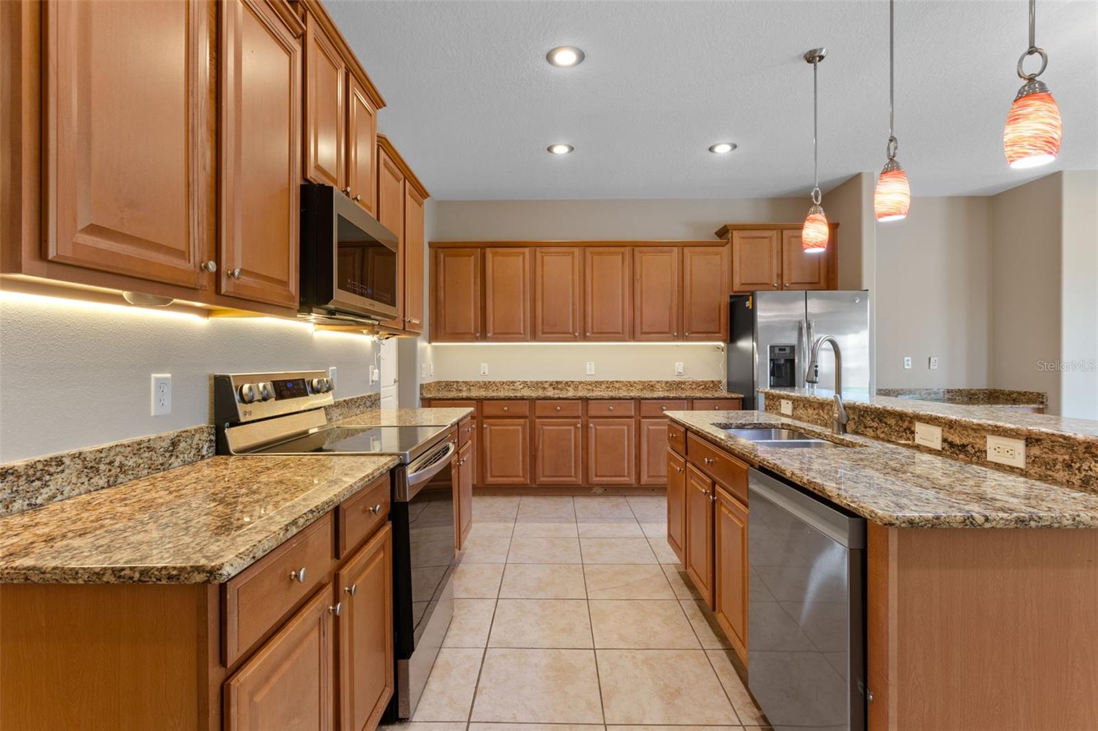 Image 13 of 59 For 1892 Sanderling Drive