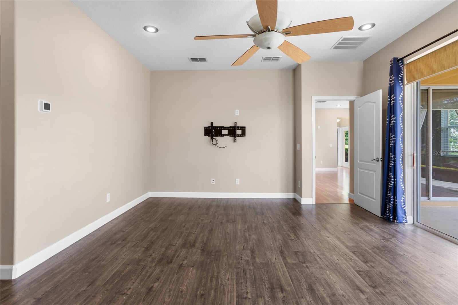 Image 26 of 59 For 1892 Sanderling Drive