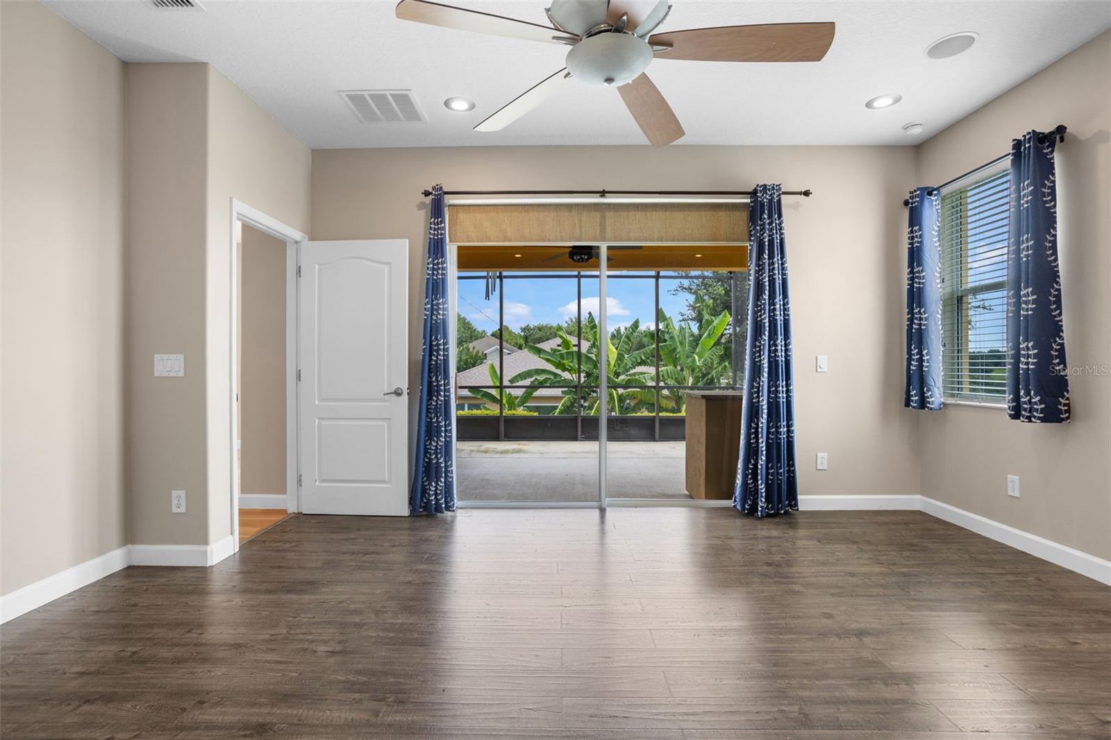 Image 28 of 59 For 1892 Sanderling Drive
