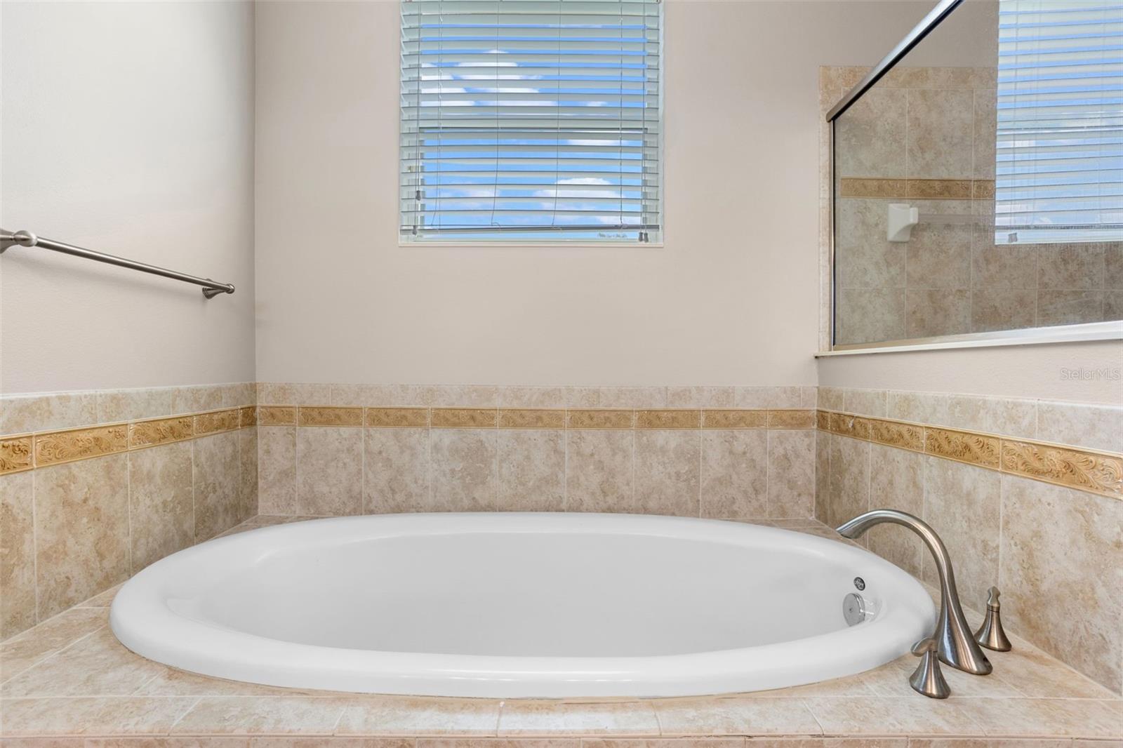 Image 30 of 59 For 1892 Sanderling Drive