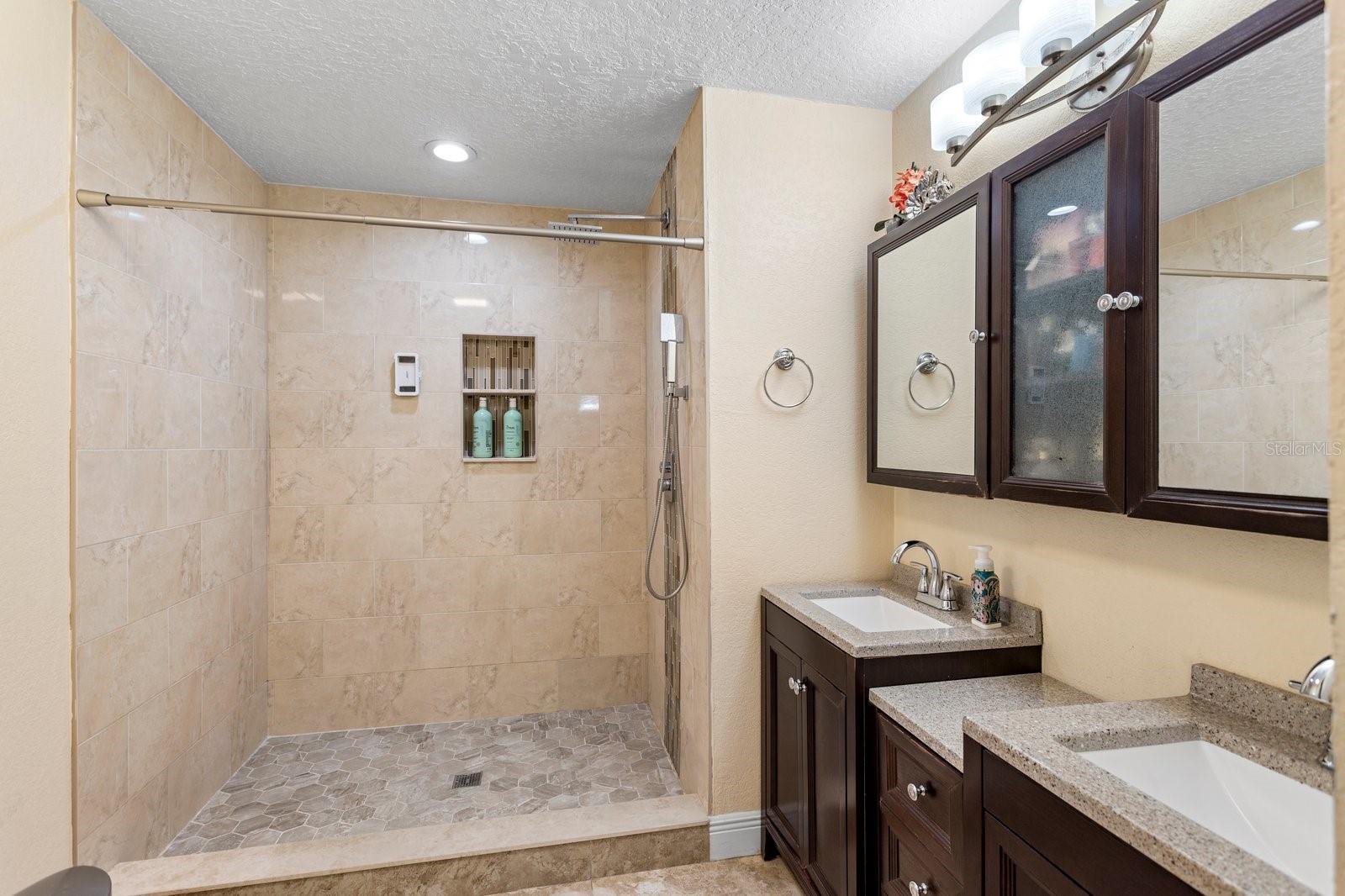 Image 11 of 32 For 3309 Paisley Circle