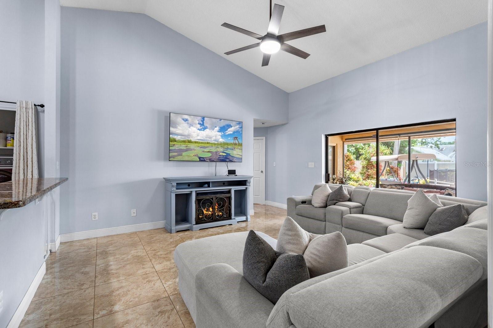Image 14 of 32 For 3309 Paisley Circle