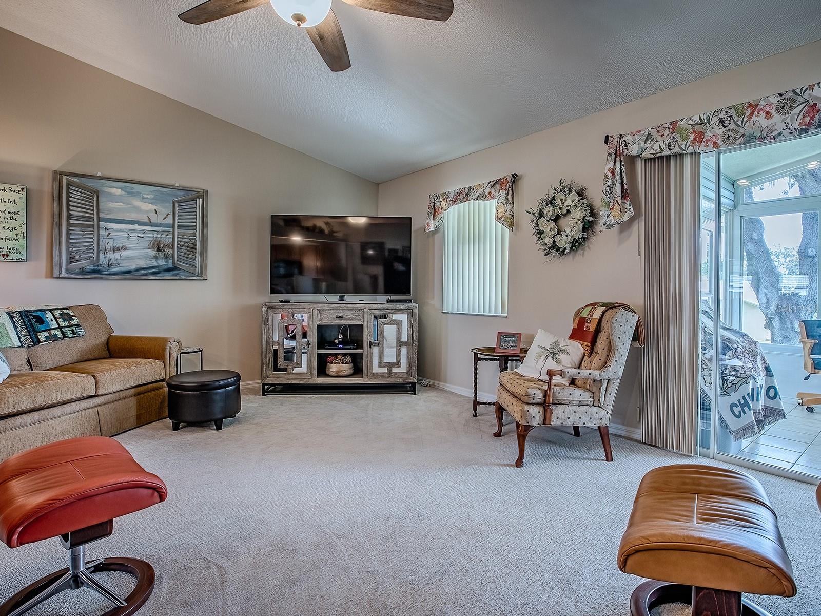 Image 13 of 57 For 627 Timbercrest Drive