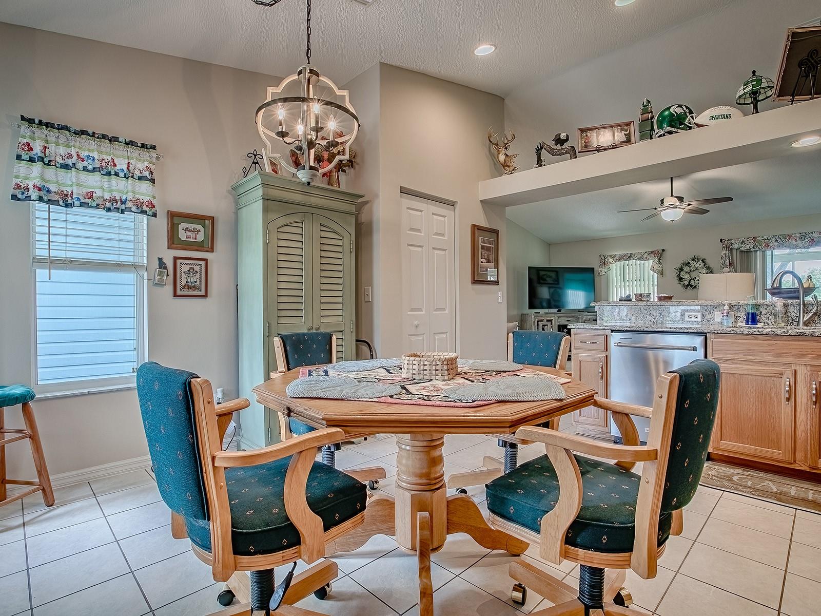Image 8 of 57 For 627 Timbercrest Drive