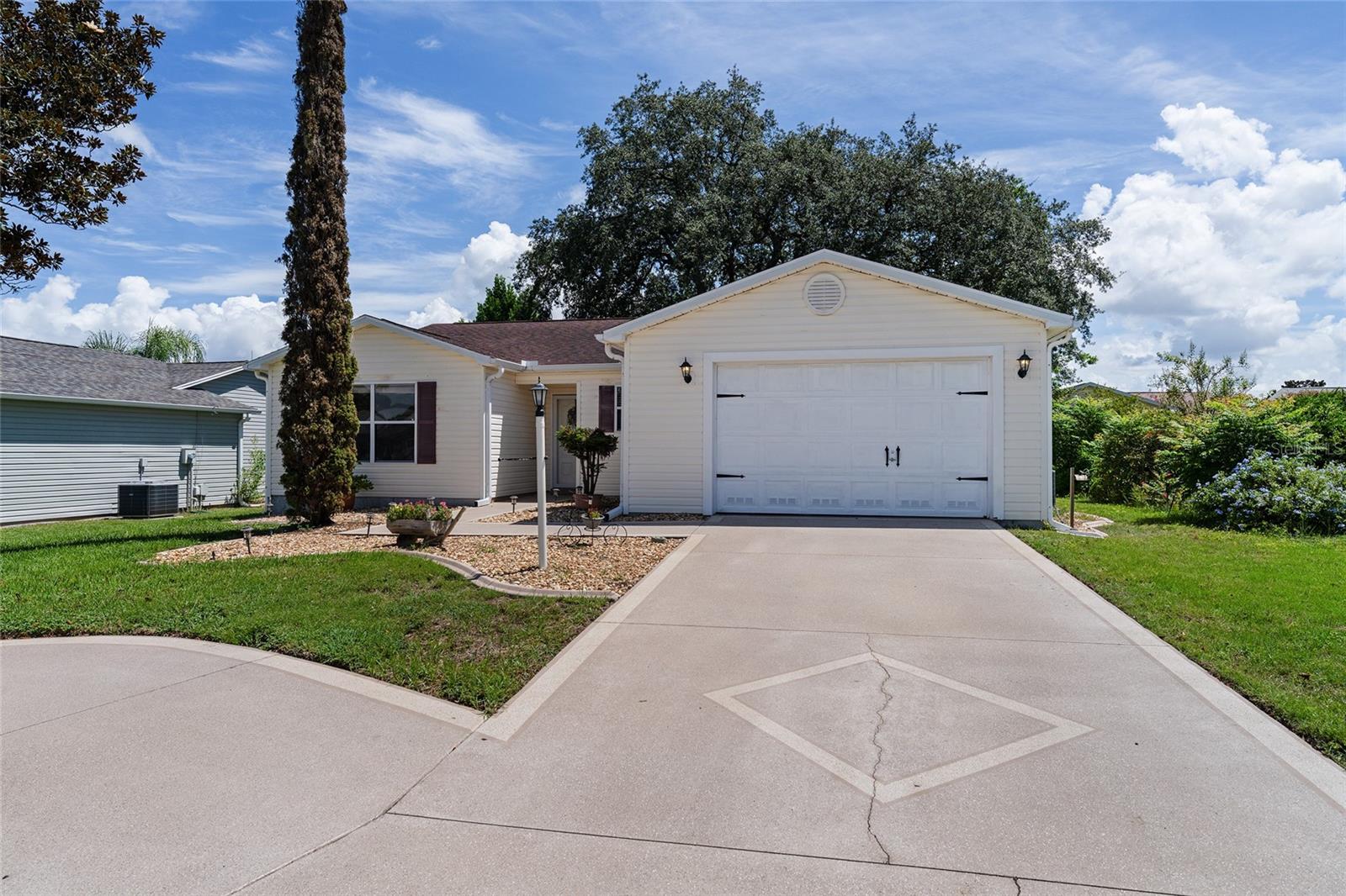 Image 2 of 26 For 1703 Gomez Place