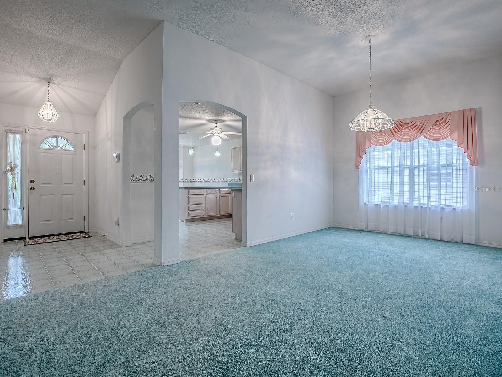 Image 15 of 75 For 1107 San Antonio Lane