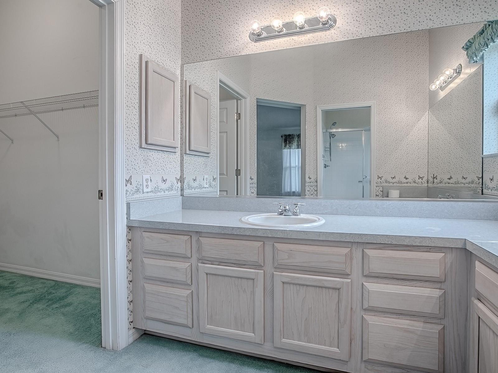 Image 36 of 75 For 1107 San Antonio Lane