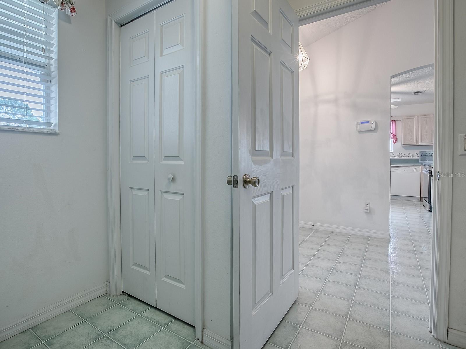 Image 49 of 75 For 1107 San Antonio Lane