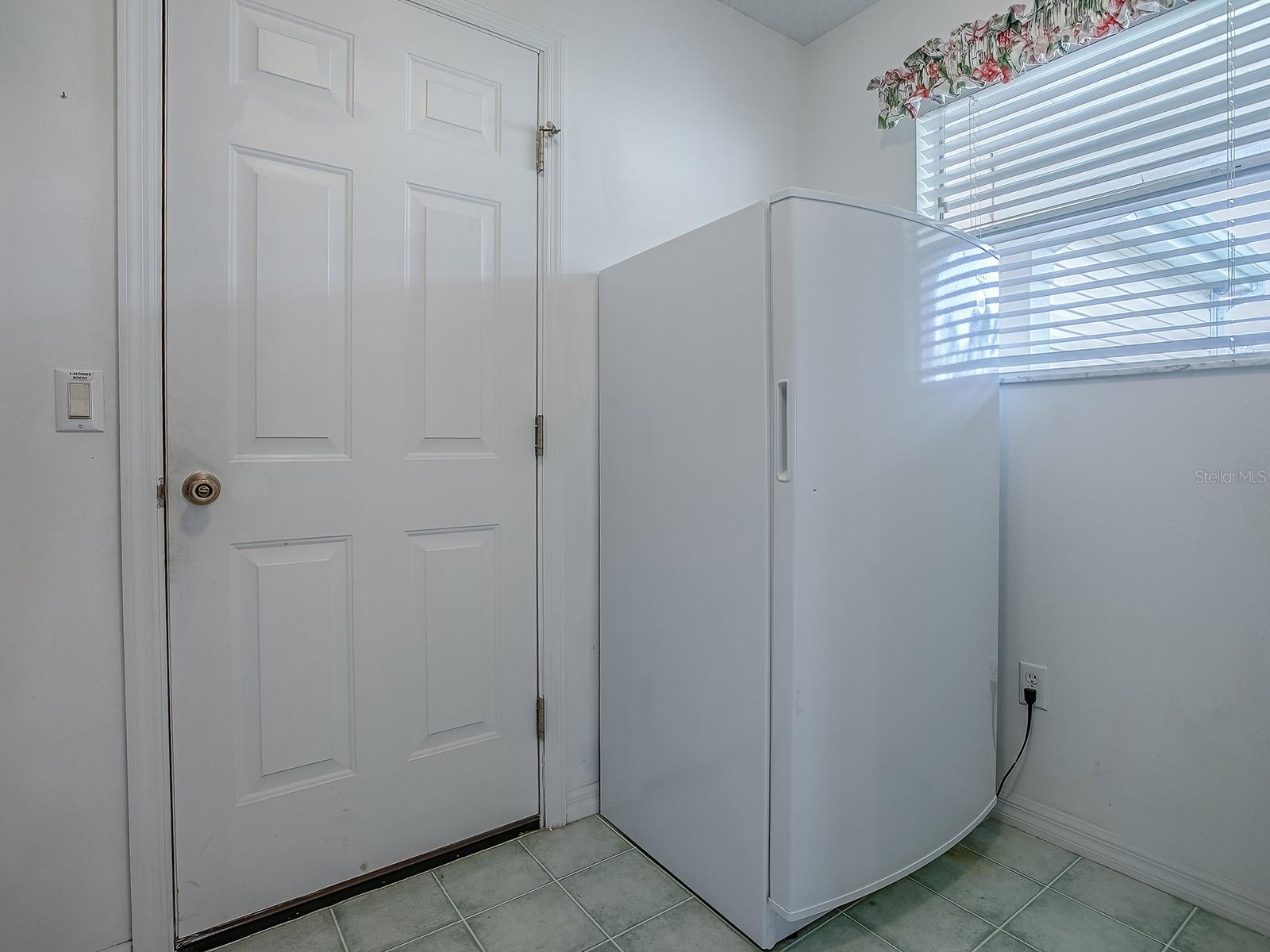 Image 50 of 75 For 1107 San Antonio Lane